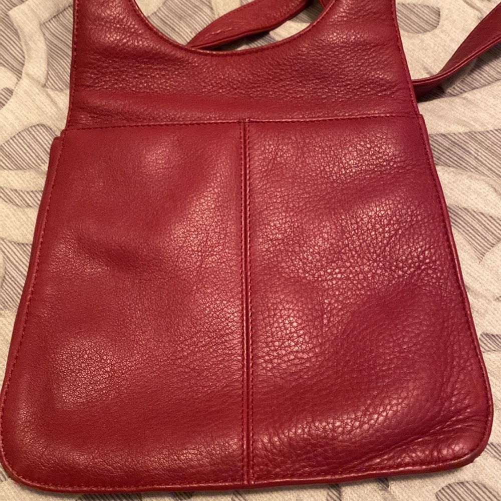 EUC Stone Mountain Crossbody bag. - Picture 7 of 13